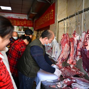 新店開業(yè)送白菜，這個(gè)老板的生意火了