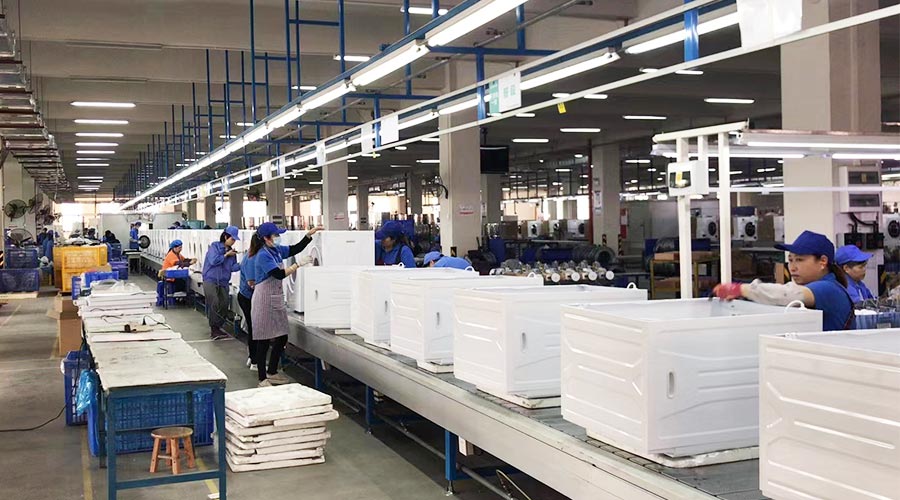 專業(yè)且專注！裝配車間開展客戶松下滾筒衣服烘干機(jī)生產(chǎn)