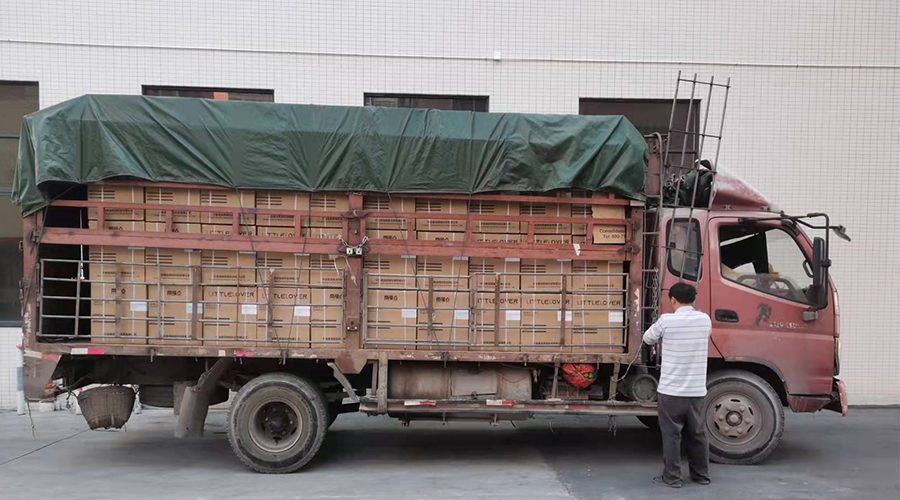 15天，金環(huán)電器順利完成電商客戶的內(nèi)衣干衣機(jī)出貨