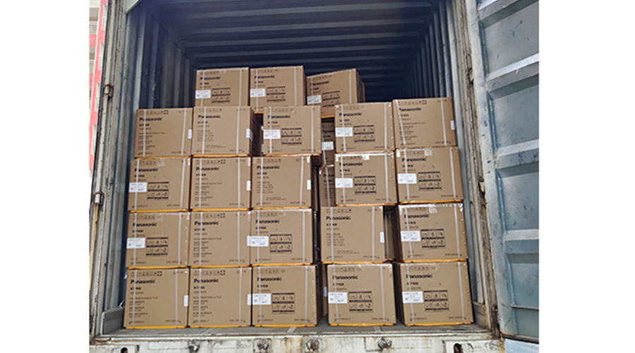 滿滿的貨物！國內(nèi)知名品牌客戶全自動滾筒洗衣機裝柜發(fā)貨