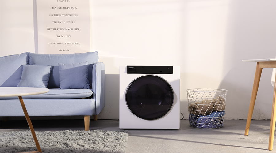 羽絨服，到底該不該用滾筒干衣機(jī)進(jìn)行烘干？